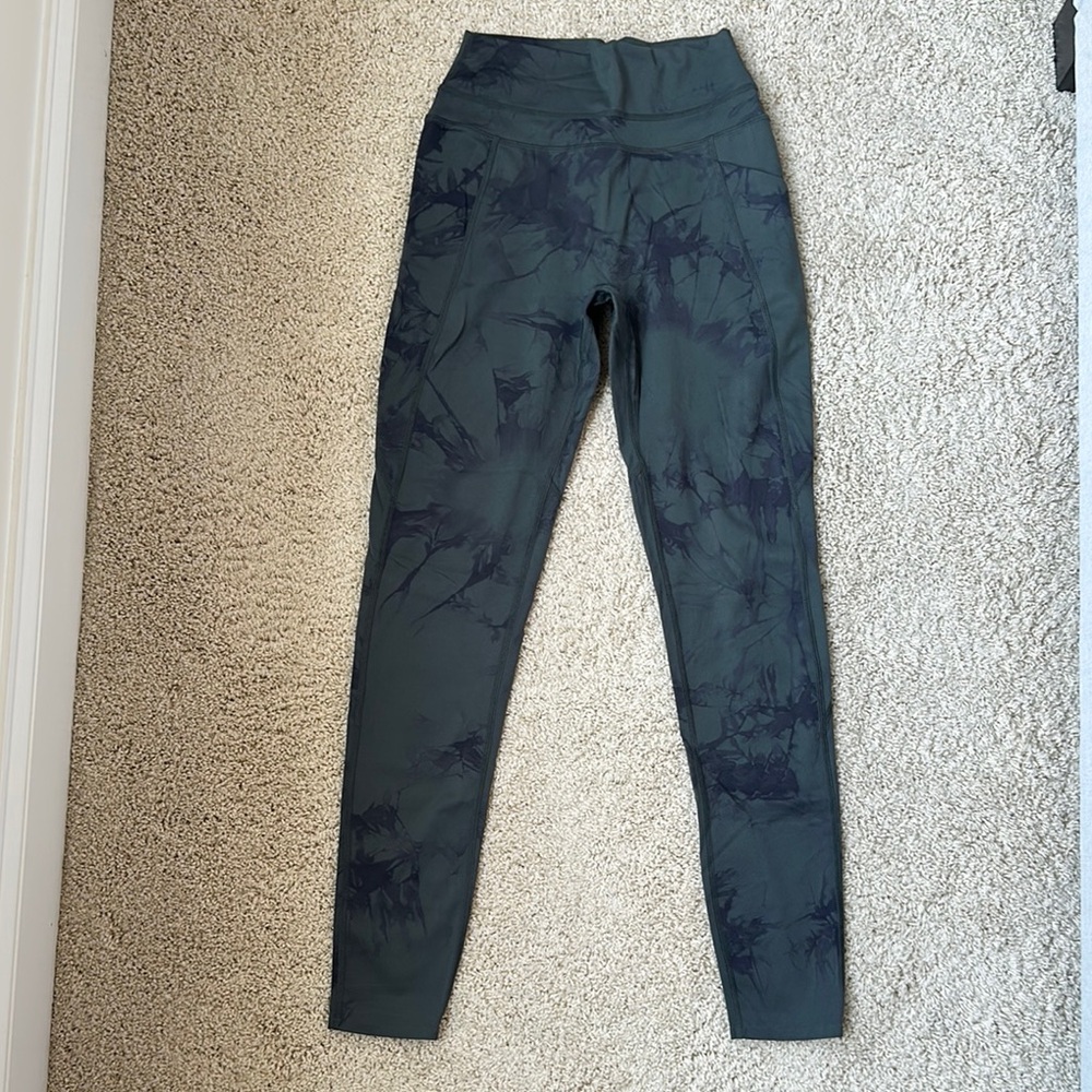 Alphalete Tie-Dye Leggings